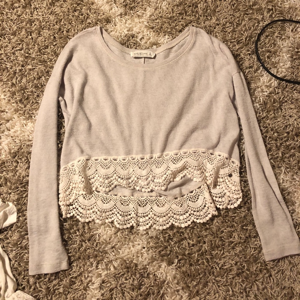 Abercrombie lace detailed crop top